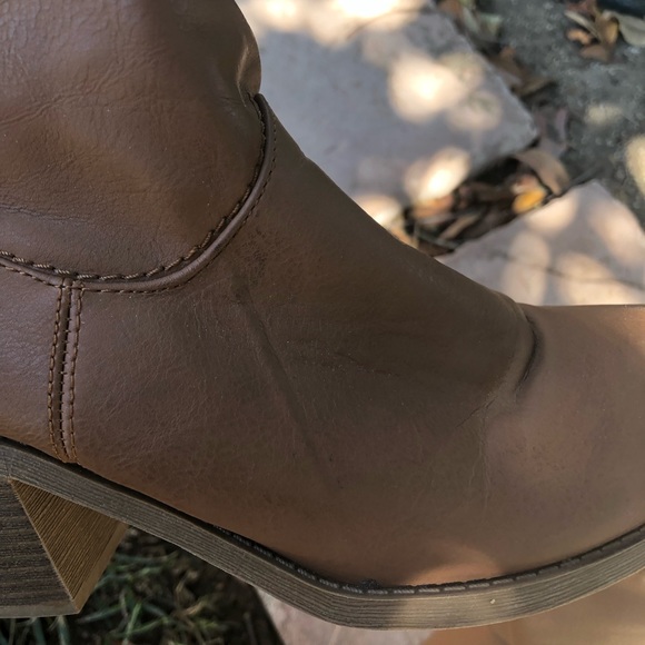 Madden girl booties. Size 6.5 - Picture 8 of 8